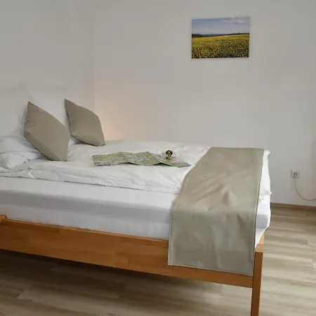 Gæstehus Gaestehaus Eifelsteig 3*