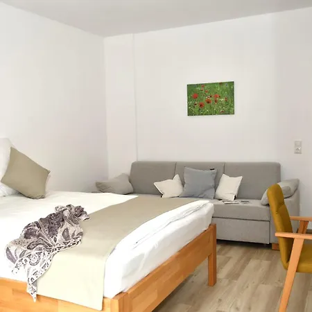 Gaestehaus Eifelsteig Guest house