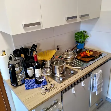 Gaestehaus Eifelsteig 3* شليدن